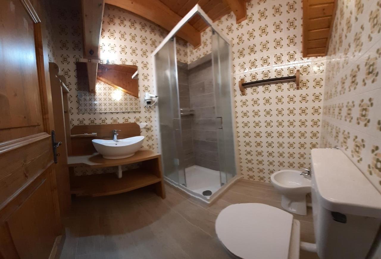 La Pineta Apartment 파돌라 외부 사진